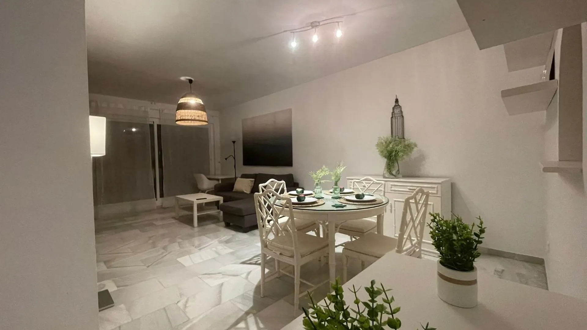 El Vivero De Marbella 31 0*,
